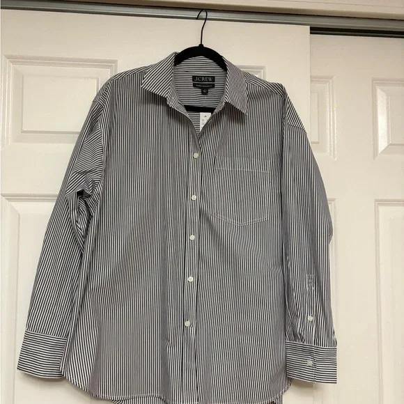 J Crew Black and White Women's Top - Picture 3 of 6